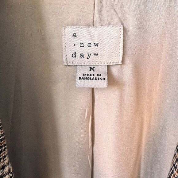 A New Day Plaid Oversized Blazer - Picture 4 of 9